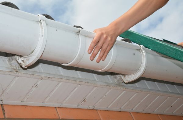 Gutter Reattachment in Michigan City